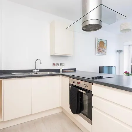 With Gated Parking Included Apartment *